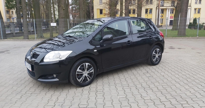 Toyota Auris cena 12500 przebieg: 285000, rok produkcji 2007 z Pionki małe 277